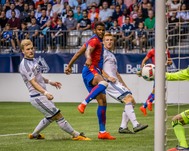 Vancouver 2-2 Palace action
