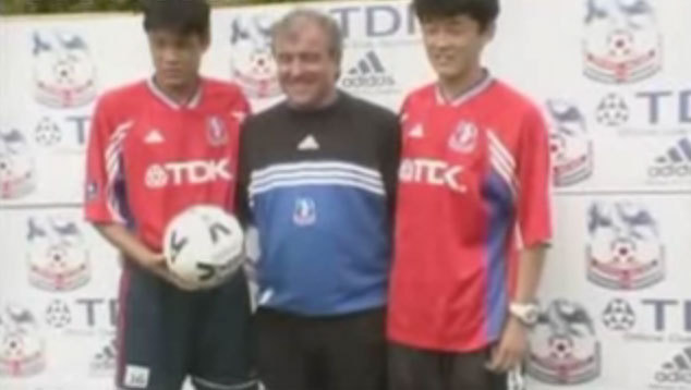 Fan Zhiyi and Sun Jihai with Terry Venables