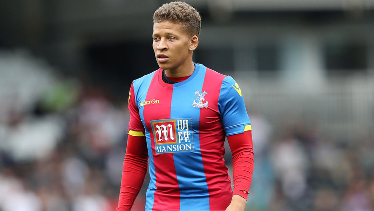Crystal Palace Mock Former Striker Dwight Gayle For Appearing To Steal  Merch - SPORTbible