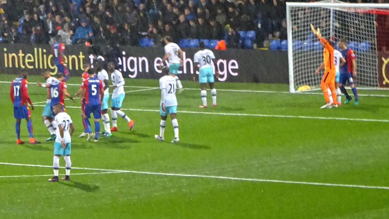 Eagles at the ready for a corner in the first half