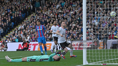 Dean Henderson deflated after Jota scores the winning goal