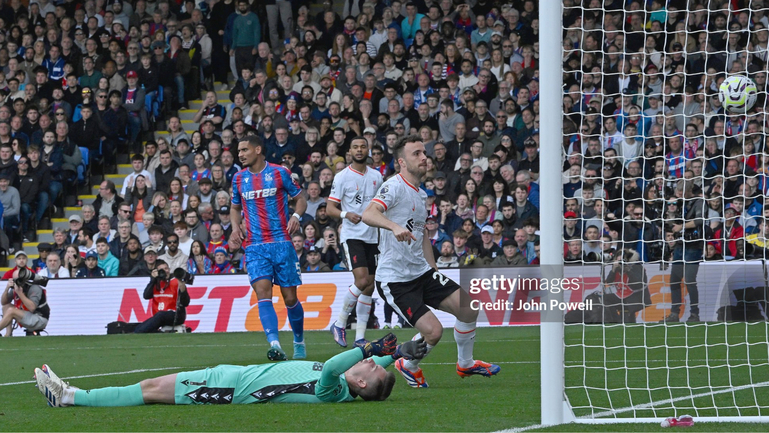 Dean Henderson deflated after Jota scores the winning goal