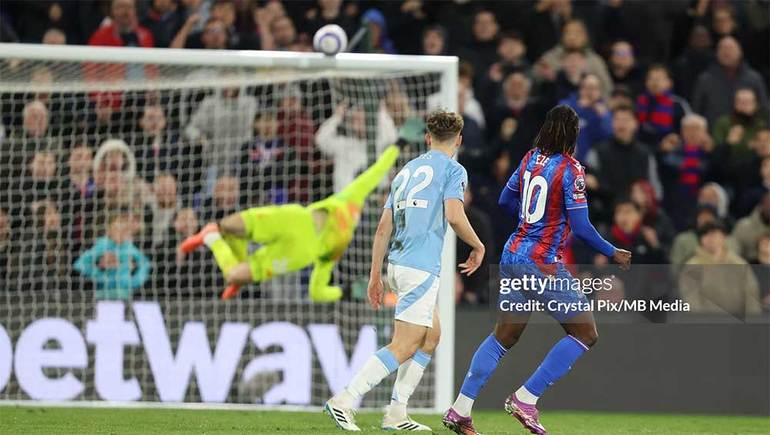 Palace 1-1 Forest