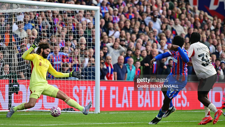 Eddie scores the last gasp winner against Liverpool