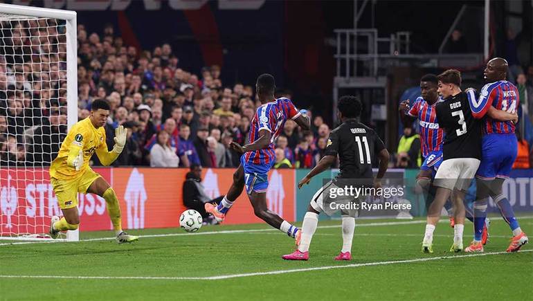 Palace 3-1 AZ Alkmaar