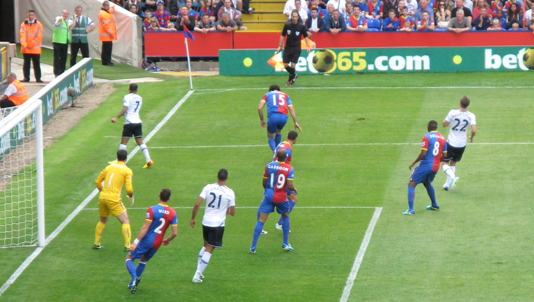 Palace defend at Holmesdale end