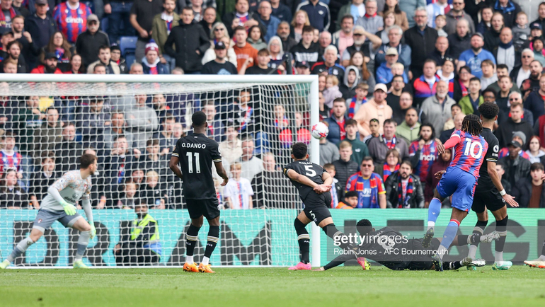 Eze scoring a brilliant second goal