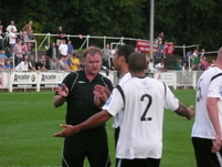 Bromley complain at referee awarding Palace a pen
