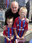 HOL member Eagles4ever's sons Jack and Matthew meet Andy Johnson at the Palace open day. 