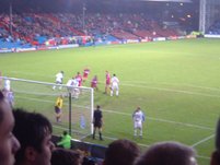 Palace attempt to score from a corner