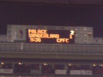 The scoreboard shows Palace 2-1 Sunderland