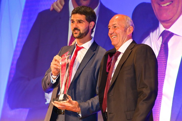 Julian Speroni with Tony Pulis