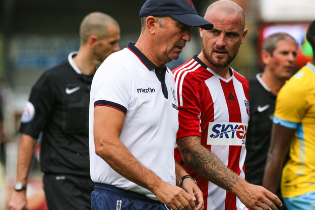 Pulis leaves the field.jpg