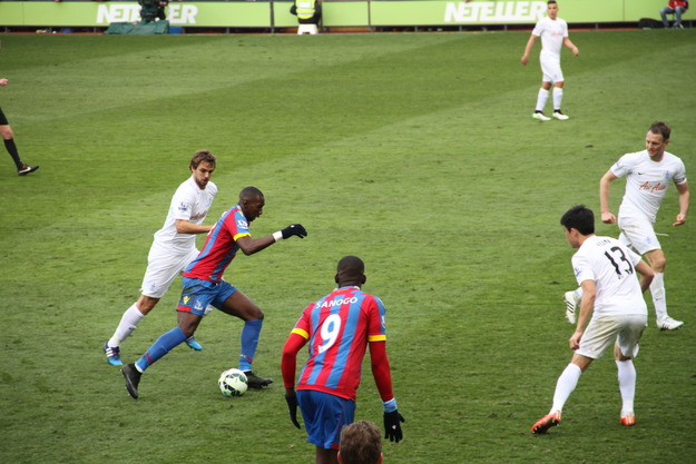 Yannick Bolasie and Yaya Sanogo (n°9)