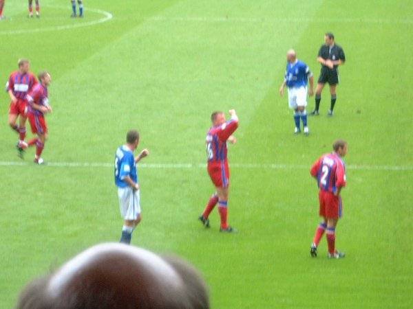 Palace players wait for a throw-in