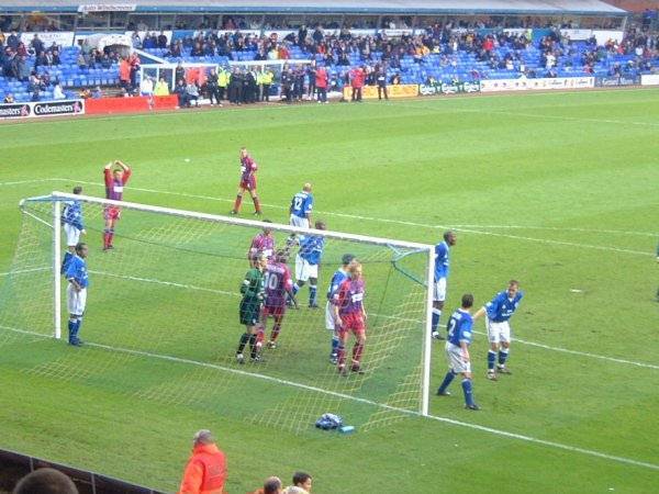 Palace get a corner