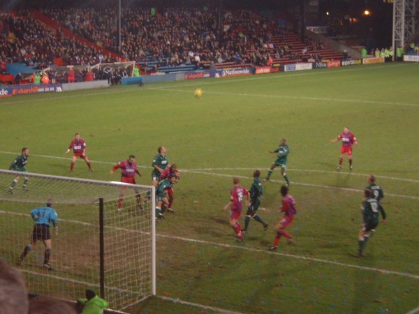 Wimbledon manage to defend the corner