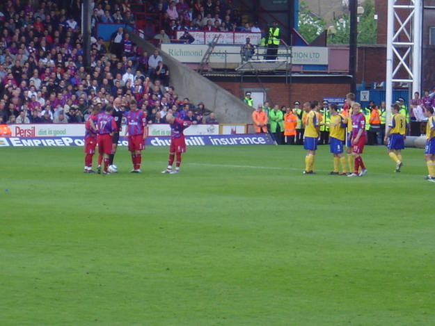 Free kick to Palace...