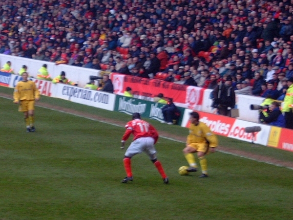 Dougie Freedman holds up the ball