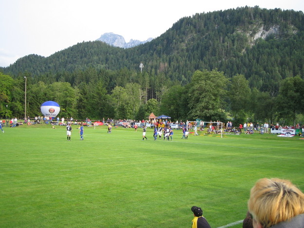 Palace free-kick seconds before they score