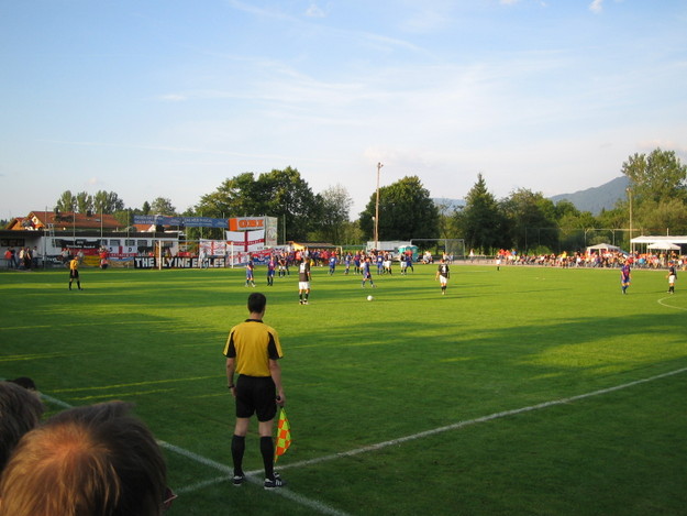 Eintracht Frankfurt have a free-kick