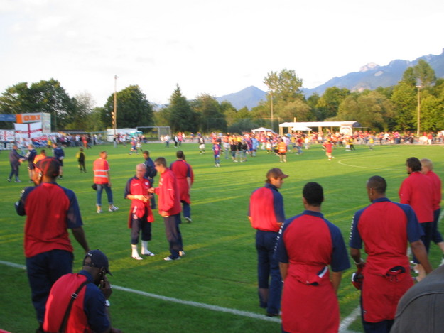 Squad heads for the dressing room at full-time