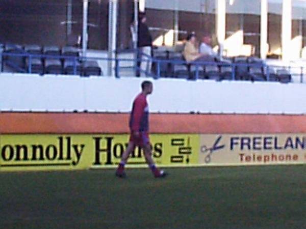 Jamie Smith warming up