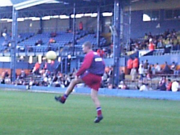 Jamie Smith warming up