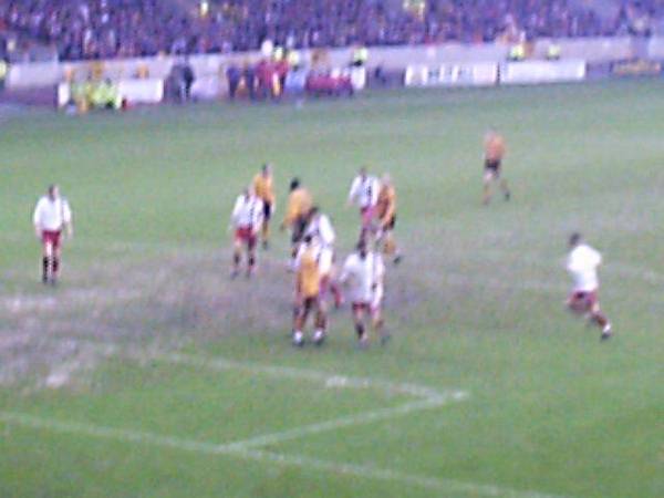 Palace prepare to defend a corner