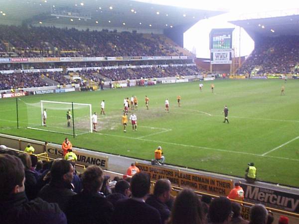 Palace defend a corner