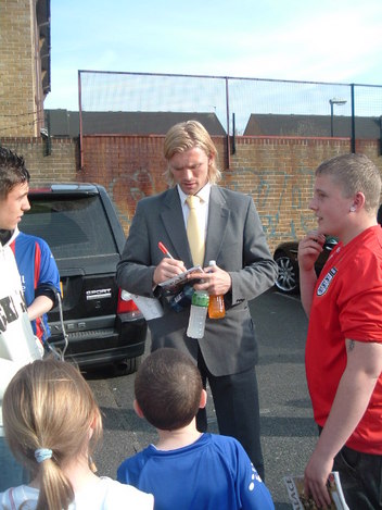 Beckham lookalike,Darren Ward:AFTER the game!!!