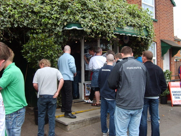 HANDY NEWS AGENTS SELLING BEER