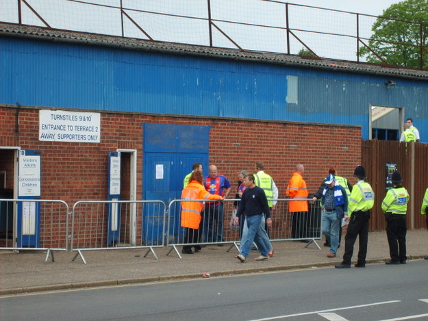 AWAY END 