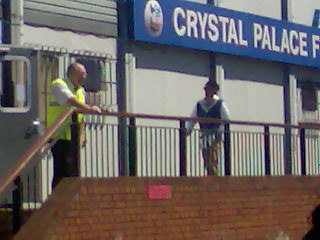 SJ arrives